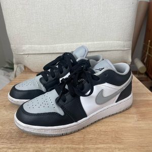 Jordan 1 Low Black White Grey